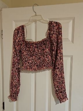 Socialite Pink Floral Smocked Long-Sleeve Crop Top